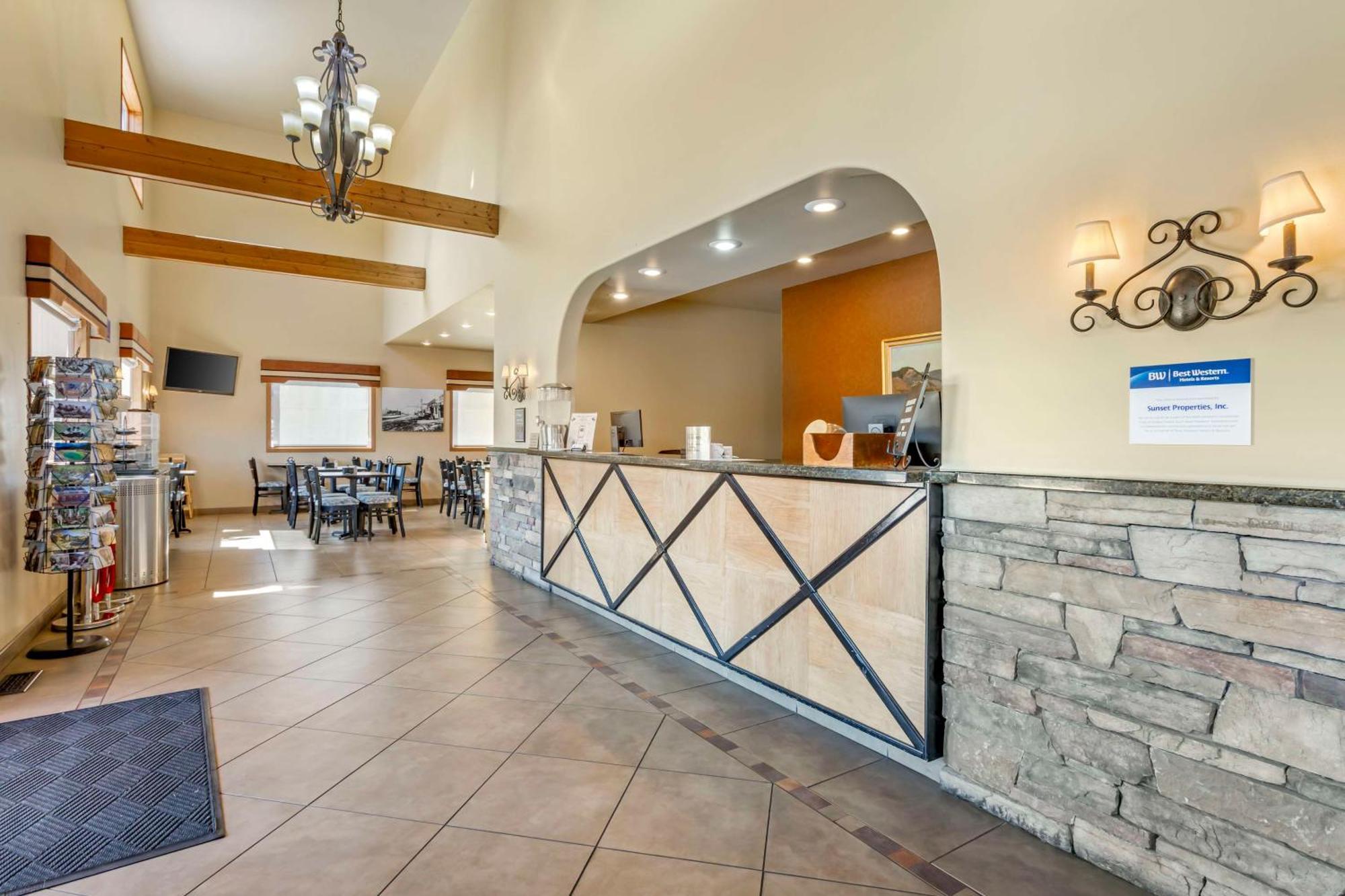 Best Western Sunset Inn Cody Εξωτερικό φωτογραφία