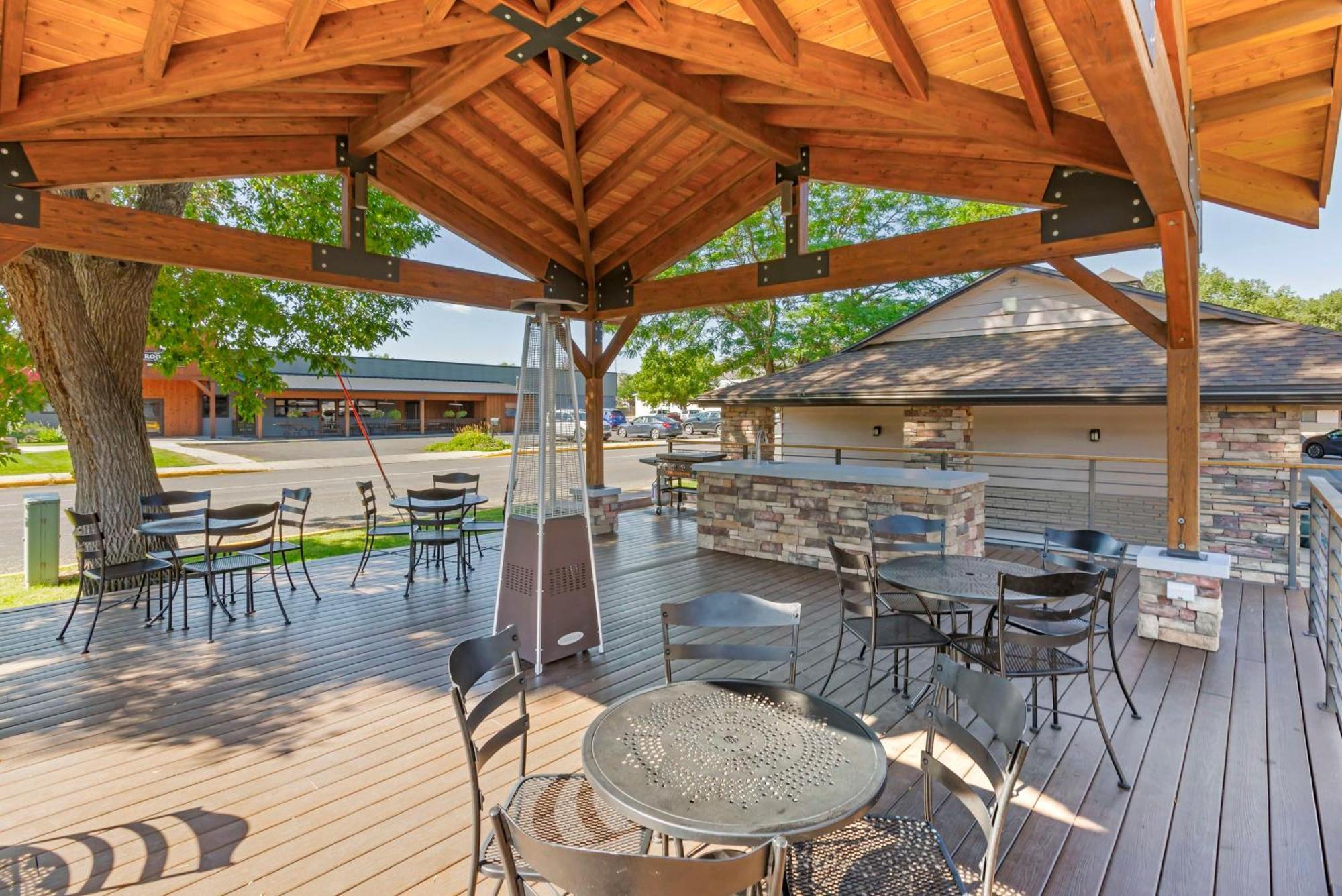 Best Western Sunset Inn Cody Εξωτερικό φωτογραφία