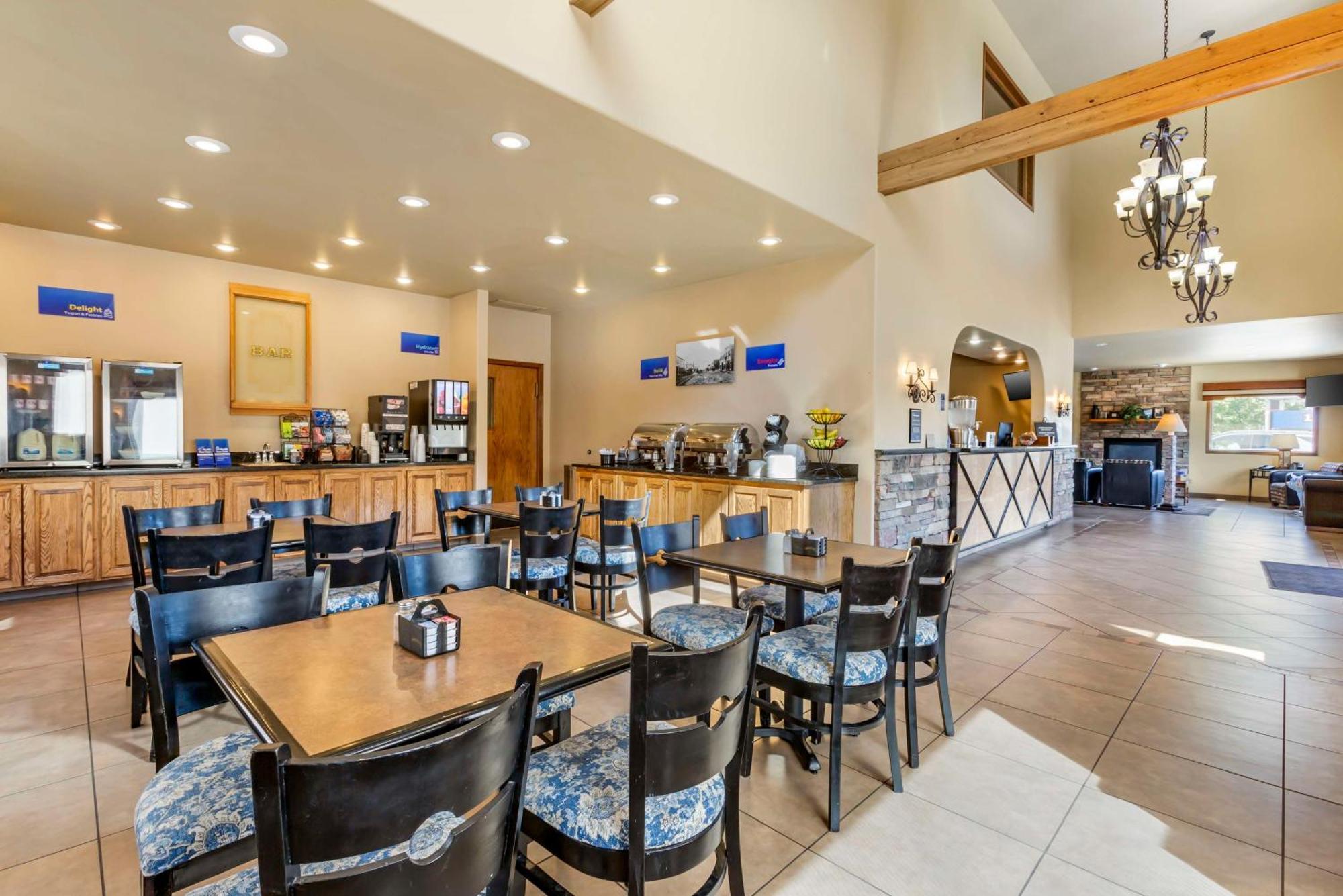 Best Western Sunset Inn Cody Εξωτερικό φωτογραφία